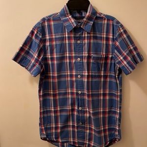 Short sleeve button up shirt.